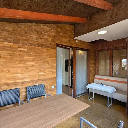 Viewpoint Old Town With Panoramic Views, Free Parking And Balcony